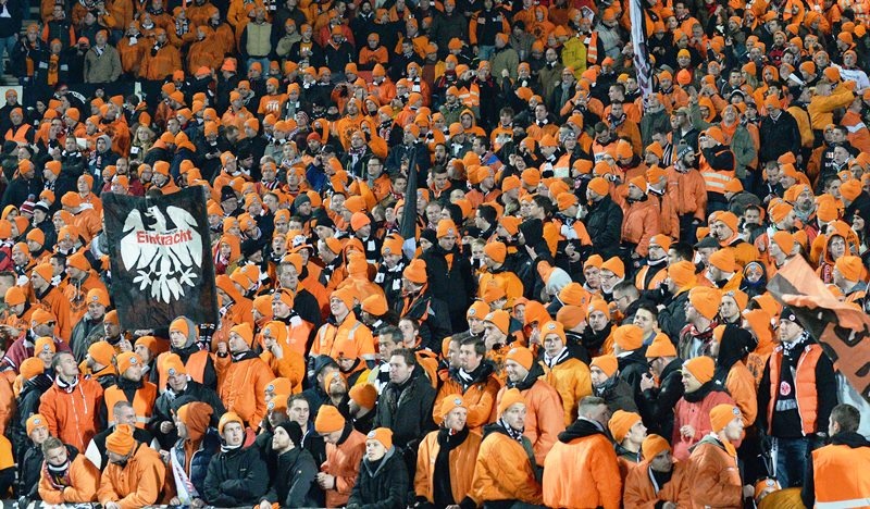 Άιντραχτ Φρανκφούρτης: Η κερκίδα της χρονιάς! (photos+video)