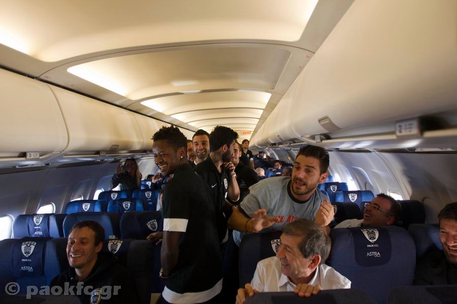 ΠΑΟΚ: Το πάρτι στο αεροπλάνο για Στέφενς (photos+video)