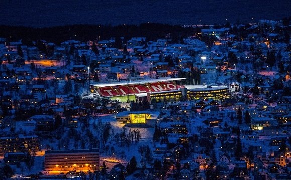 Τόνεναμ: Και με χιόνια και με κρύα… (photos)