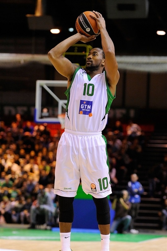 Ναντέρ: Βλέπει… φως με Λάιτι (photos+video)