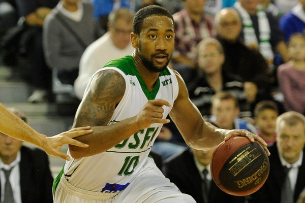 Ναντέρ: Βλέπει… φως με Λάιτι (photos+video)