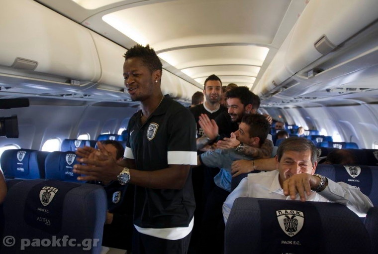 ΠΑΟΚ: Το πάρτι στο αεροπλάνο για Στέφενς (photos+video)