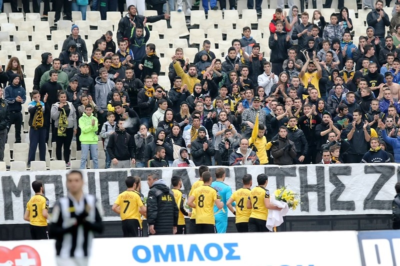 ΑΕΚ – ΠΑΟ Κρουσώνα: Τίμησαν τον Θέμη (photos)