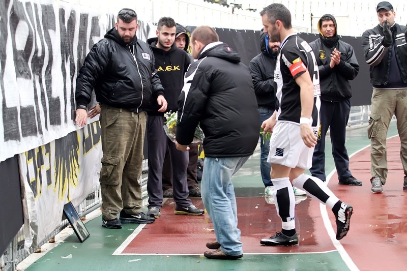 ΑΕΚ – ΠΑΟ Κρουσώνα: Τίμησαν τον Θέμη (photos)