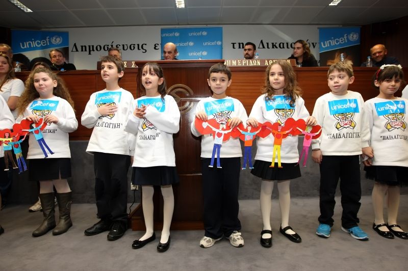 Μανιάτης: «Δίπλα στη UNICEF ο Ολυμπιακός» (photos)