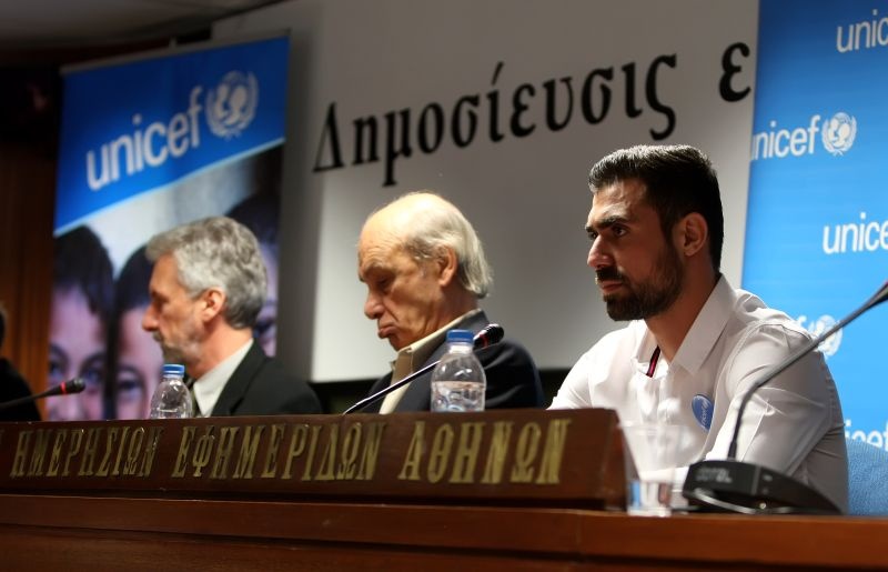 Μανιάτης: «Δίπλα στη UNICEF ο Ολυμπιακός» (photos)