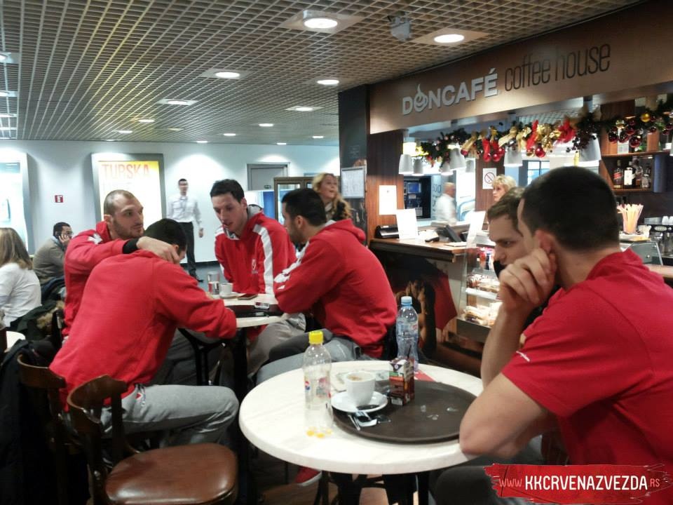 Ερυθρός Αστέρας: Από το Βελιγράδι στην Αθήνα (photos)