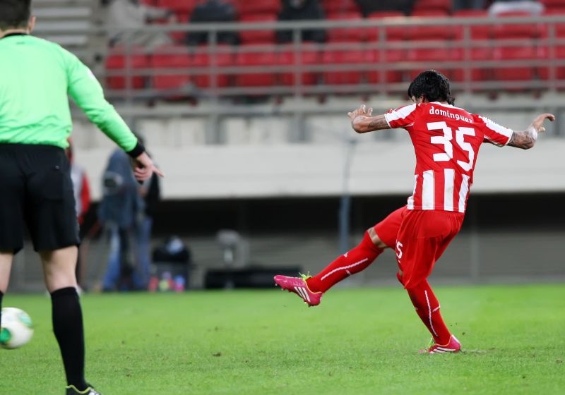 Ολυμπιακός: «Ζορίστηκε», αλλά νίκησε 2-0 τον Αστέρα (video+photos)
