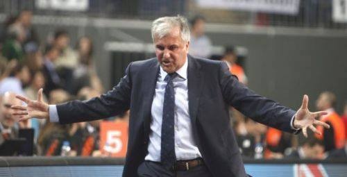 Ομπράντοβιτς: «Τι είναι αυτά που κάνετε; Ντροπή σας!» (photos+video)