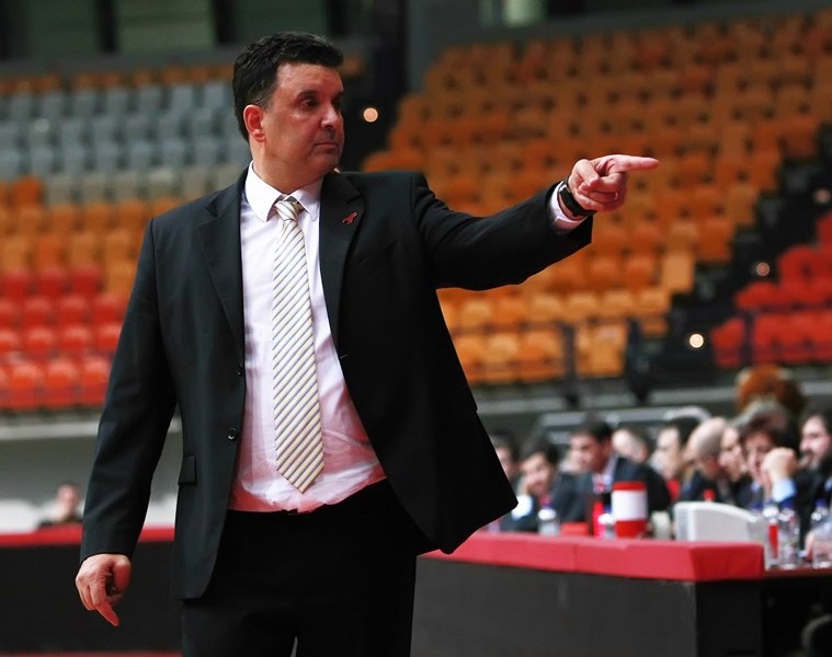 Ολυμπιακός: Συλλυπητήρια σε Αγγέλου (photos)