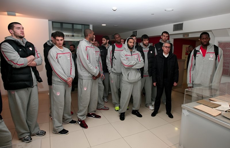 Ολυμπιακός: Κριτική Πέτγουεϊ σε Κόμπι! (photos)