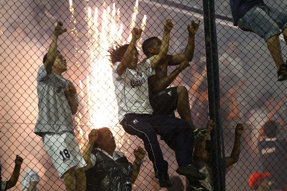 Αργεντινή: Τριπλή διακοπή και επεισόδια (videos+photos)