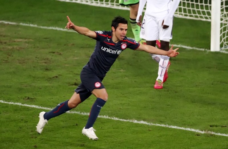 UEFA: «Σαβιόλα, ο ήρωας» (photos)