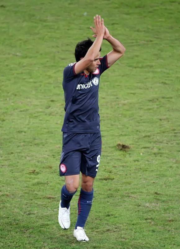 UEFA: «Σαβιόλα, ο ήρωας» (photos)