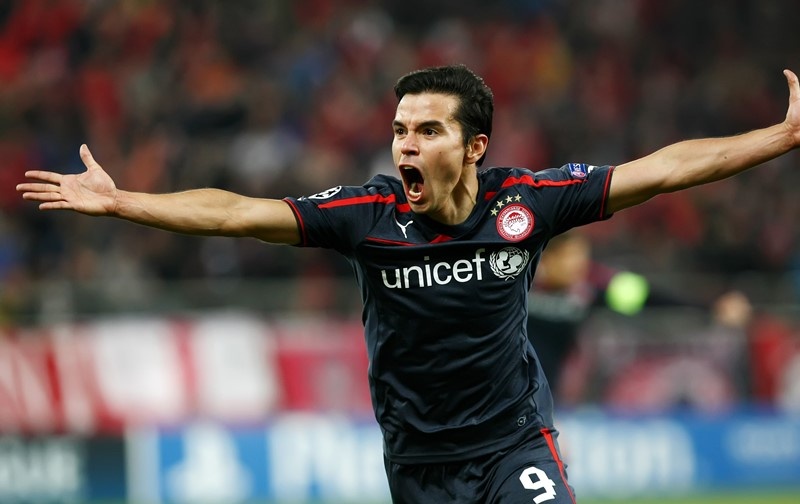 UEFA: «Σαβιόλα, ο ήρωας» (photos)