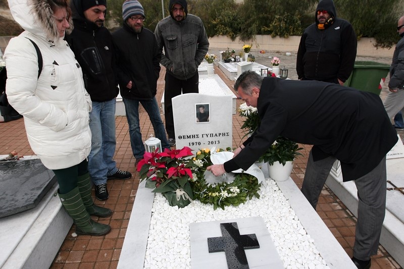 ΑΕΚ: Φόρος τιμής στον Γύπαρη (photos)
