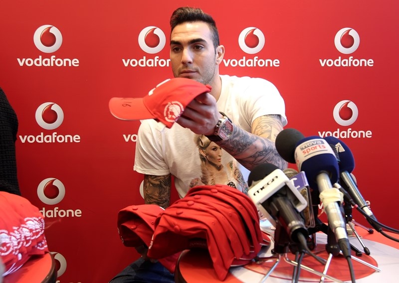 Ρομπέρτο: «Θα μαζέψουμε τα... όπλα μας για Γιουνάιτεντ» (photos+video)