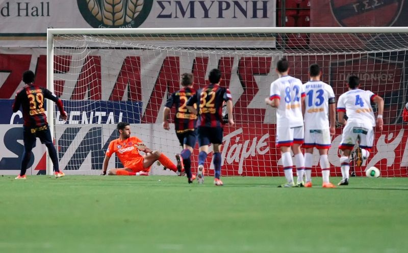 Πήραν το δώρο στη Νέα Σμύρνη! (video+photos)