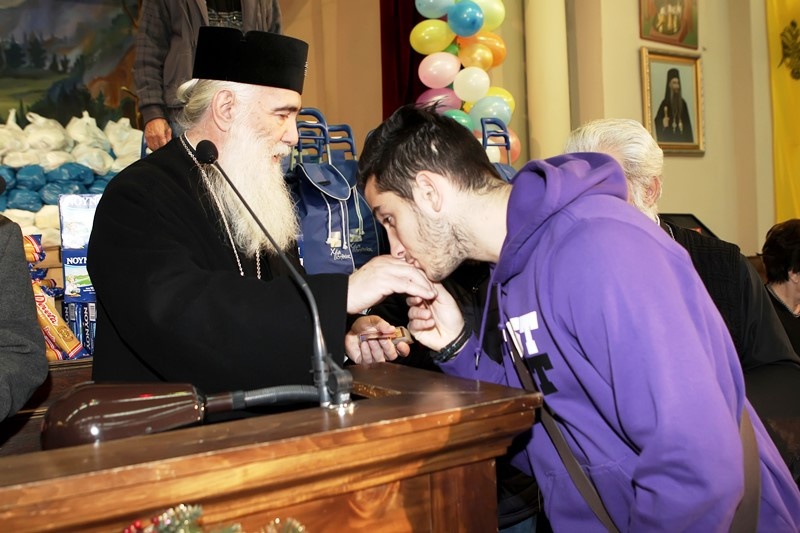 Ολυμπιακός: Κοντά στην Ιερά Μητρόπολη Νικαίας (photos)