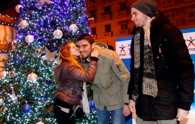 ΕΣΑΚΕ: Το φιλί του προέδρου (photos)
