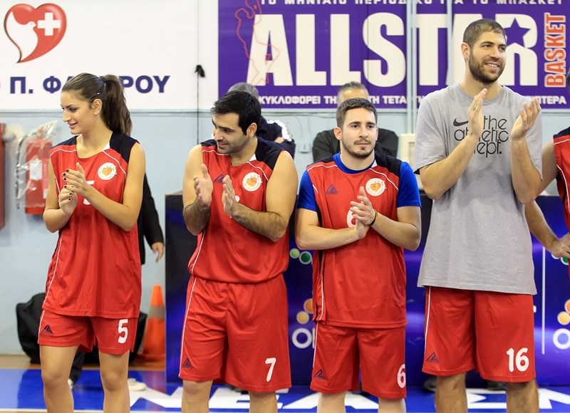 Νέα Σμύρνη: Έδωσαν ελπίδα (photos)