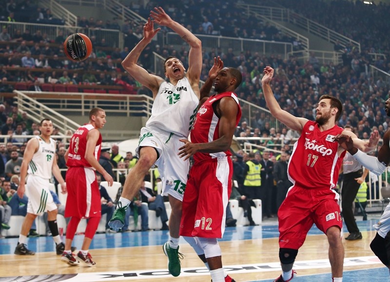 Παναθηναϊκός – Ολυμπιακός: Χαμός στη ρακέτα (photos)