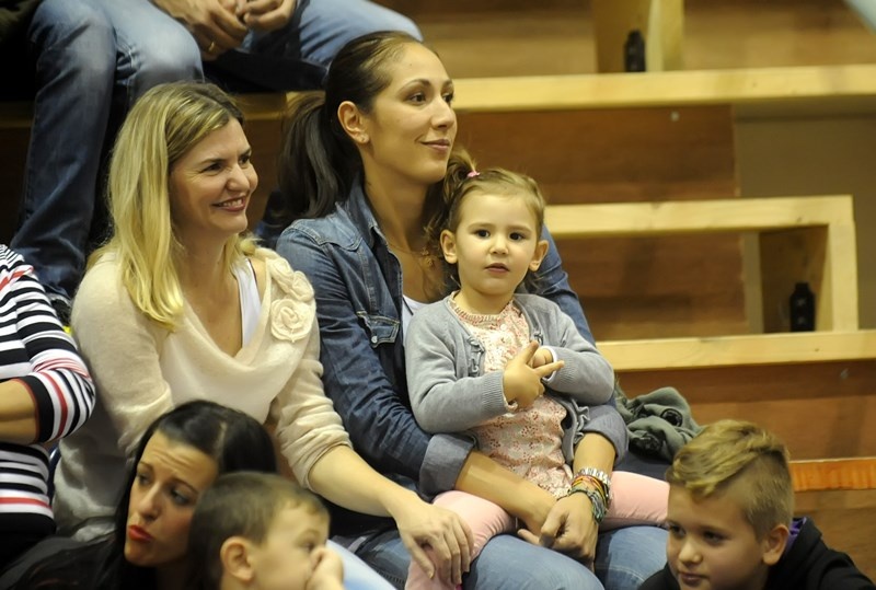 Basket League ΟΠΑΠ: Στο γήπεδο μικροί, μεγάλοι… (photos)