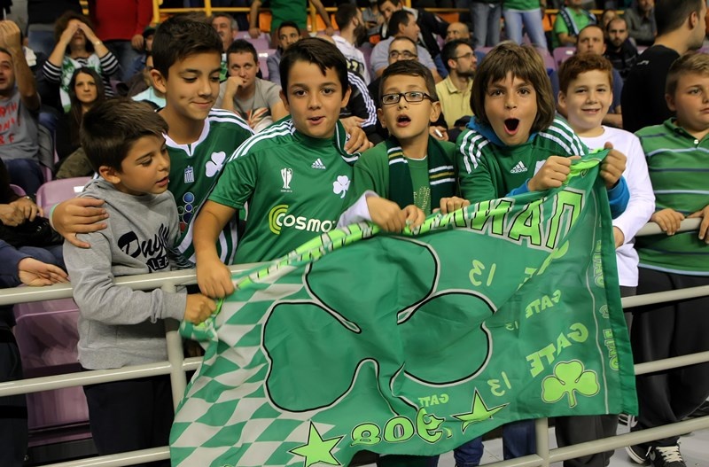 Basket League ΟΠΑΠ: Στο γήπεδο μικροί, μεγάλοι… (photos)