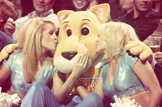 NBA: Οι... Χριστουγεννιάτικες cheerleaders (photos)