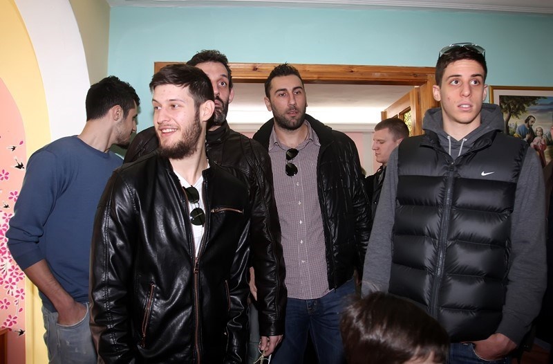 ΑΕΚ: Επίσκεψη αγάπης στη Νέα Μάκρη (photos)