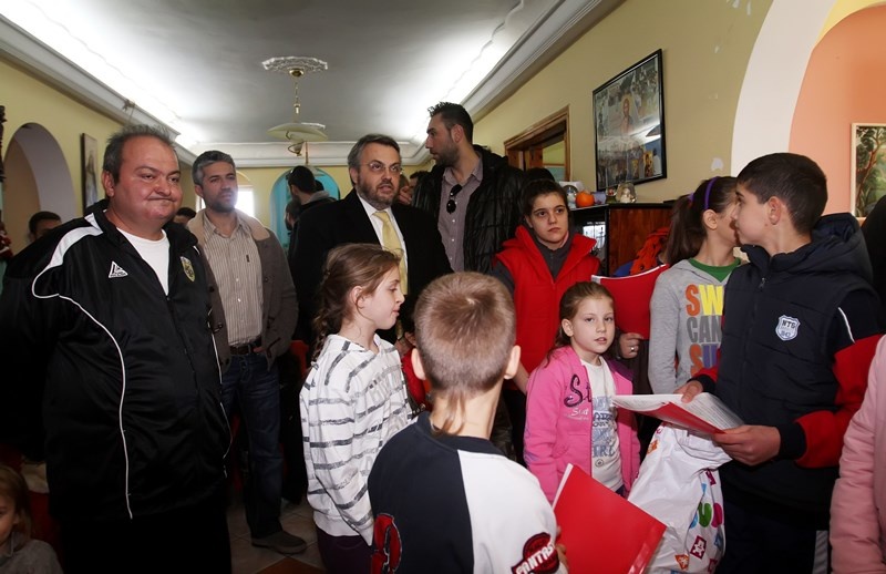 ΑΕΚ: Επίσκεψη αγάπης στη Νέα Μάκρη (photos)