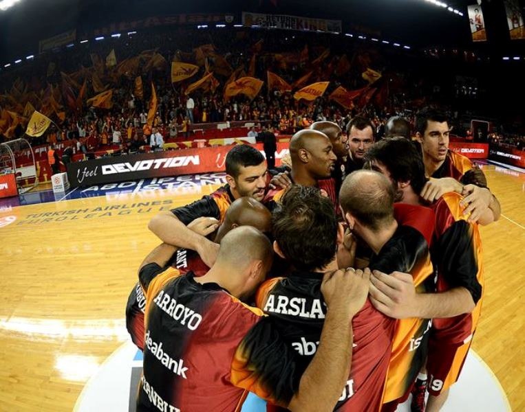 Γαλατάσαραϊ: Αγριεμένη στο Top 16 (videos+photos)