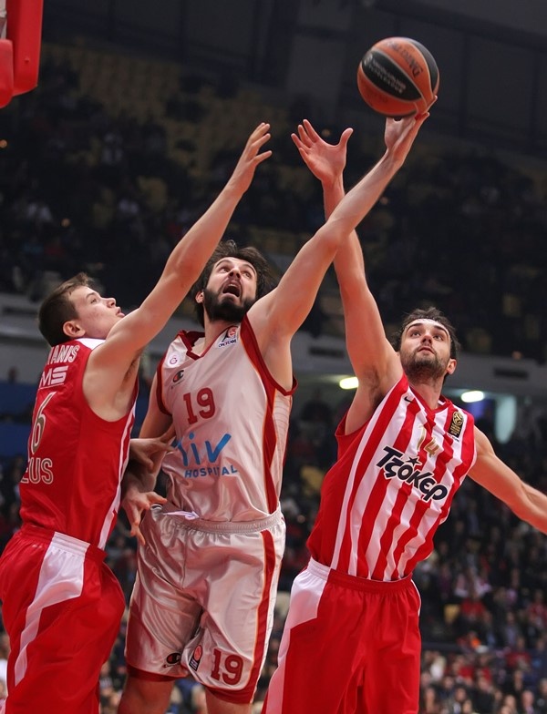Γαλατάσαραϊ: Αγριεμένη στο Top 16 (videos+photos)