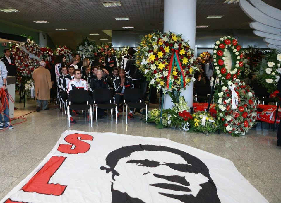 Μπενφίκα: Με Σάντος το τελευταίο αντίο στον Εουσέμπιο (photos+videos)