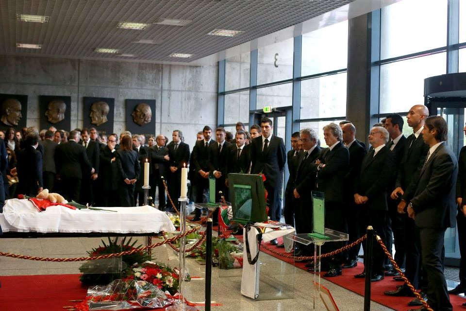 Μπενφίκα: Με Σάντος το τελευταίο αντίο στον Εουσέμπιο (photos+videos)