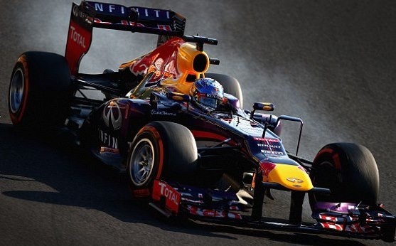 Φόρμουλα 1: Ο Φέτελ και ο... Καρράς (photos+videos)