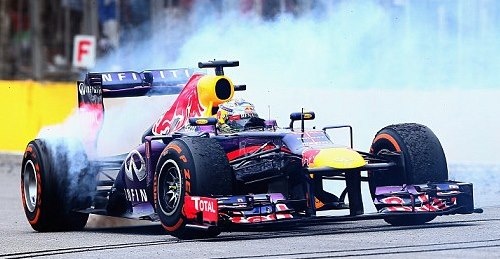 Φόρμουλα 1: Ο Φέτελ και ο... Καρράς (photos+videos)