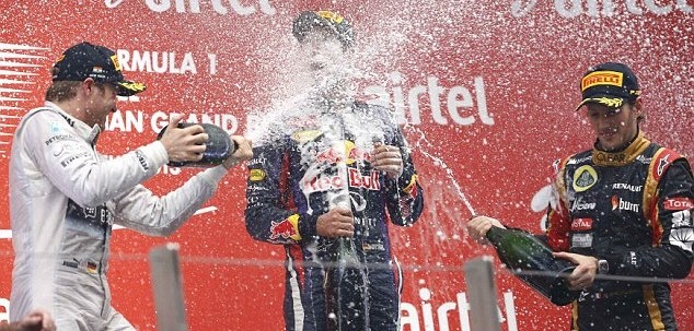 Φόρμουλα 1: Ο Φέτελ και ο... Καρράς (photos+videos)