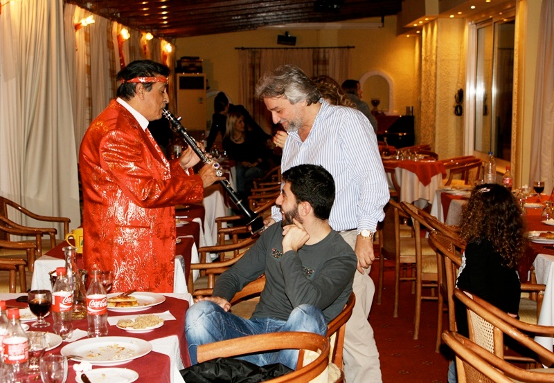 Λεβαδειακός: Έκοψε την πίτα του (photos)