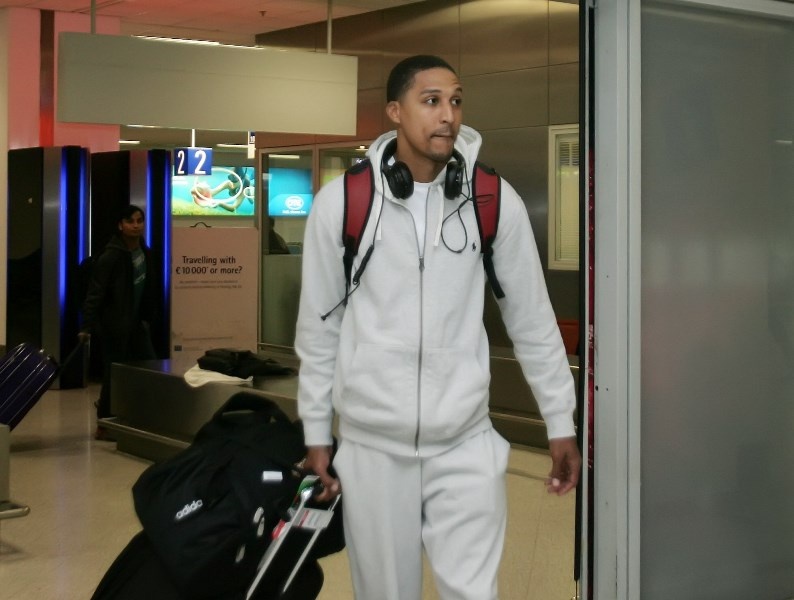 Ολυμπιακός: Η άφιξη του Μουν (photos)