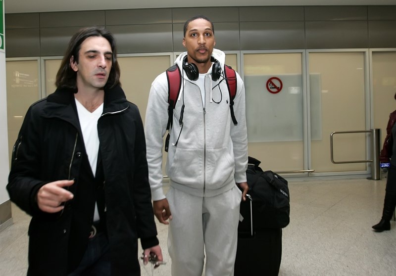 Ολυμπιακός: Η άφιξη του Μουν (photos)