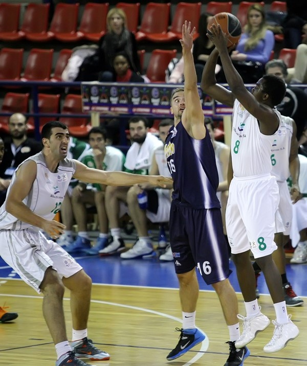 Μπράουν στο Onsports: «Έτσι τα… έβαλα στον Ολυμπιακό!» (photos+videos)