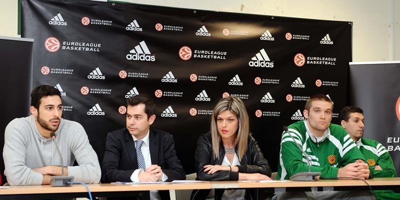 Μπράμος: «Το κεφάλι χαμηλά» (photos)