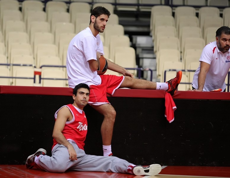 Ολυμπιακός: Όχι νέα... Μπά(ρ)τσα! (photos+videos)