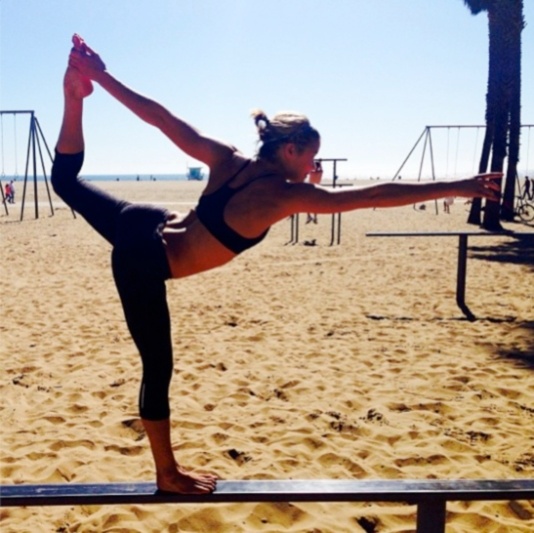 Whitney Miller: Από Miss United States στις MMA (photos+video)