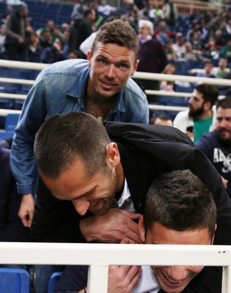 «Τρελάθηκαν» οι ποδοσφαιρικοί! (photos)