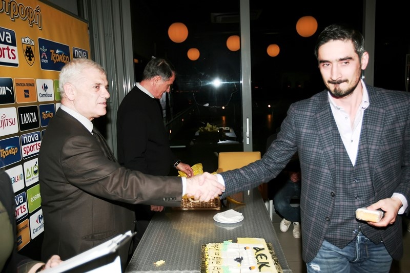 ΑΕΚ: Έκοψε την πίτα, νικητής ο Μπρέσεβιτς (photos)