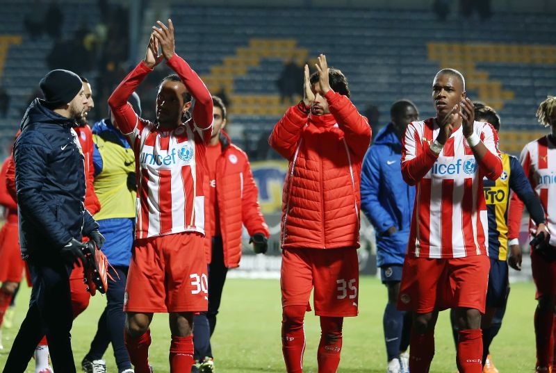 Με «σβηστές» μηχανές, 1-0 ο Ολυμπιακός στην Τρίπολη (photos)