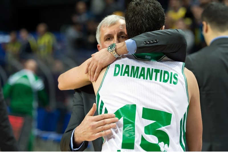 Η λατρεία Διαμαντίδη-«Ζοτς» (photos)