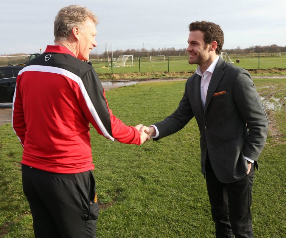 Μάντσεστερ Γιουνάιτεντ: Κατέβηκε από το ελικόπτερο και είδε Μόγιες ο Μάτα (photos+video)